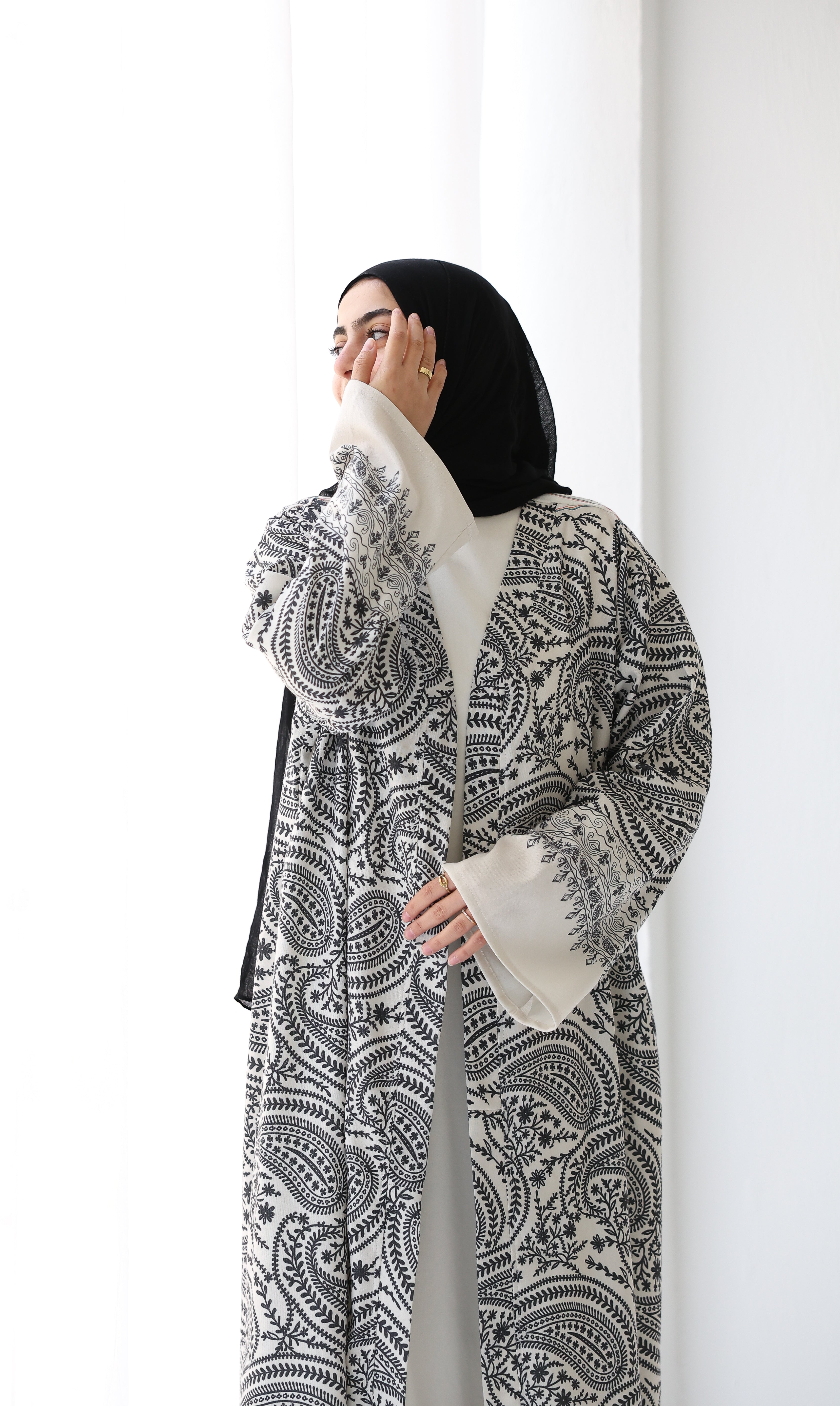 Black and white pashmina kaftan